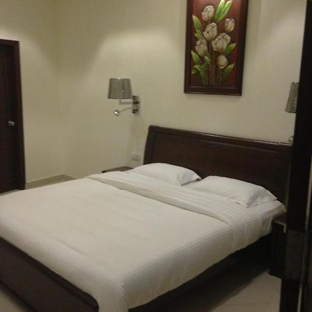 Nikko Blue - Boutique Hotel Gurgaon Esterno foto