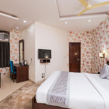 Nikko Blue - Boutique Hotel Gurgaon Esterno foto
