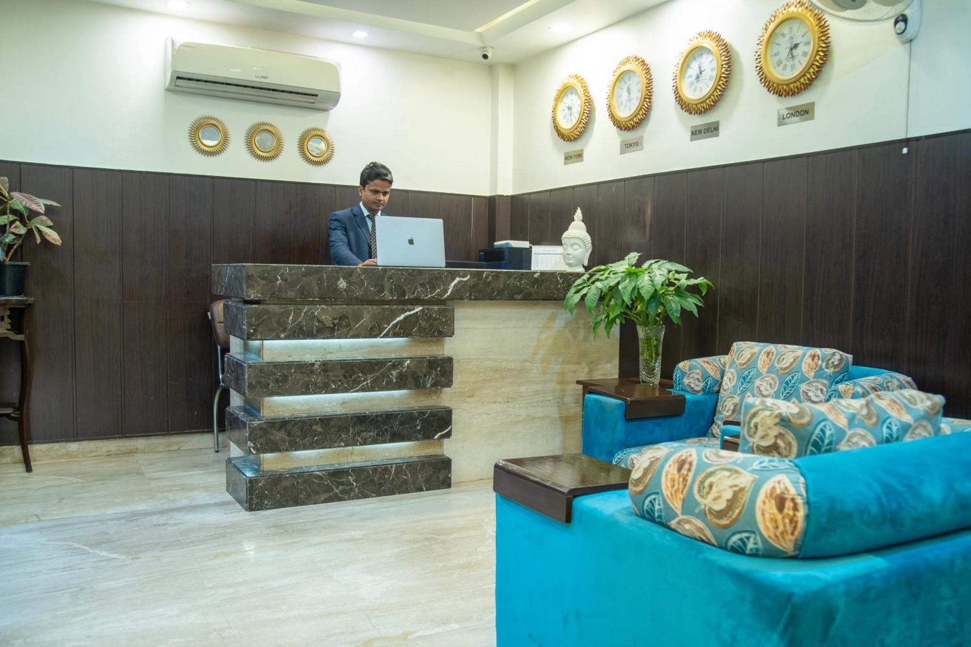 Nikko Blue - Boutique Hotel Gurgaon Esterno foto