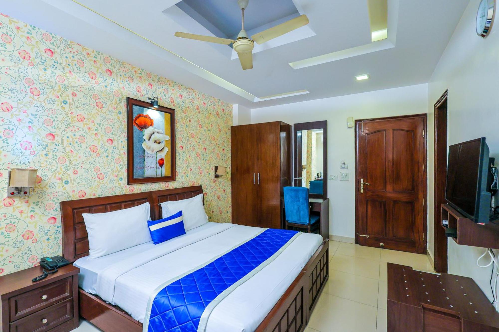 Nikko Blue - Boutique Hotel Gurgaon Esterno foto