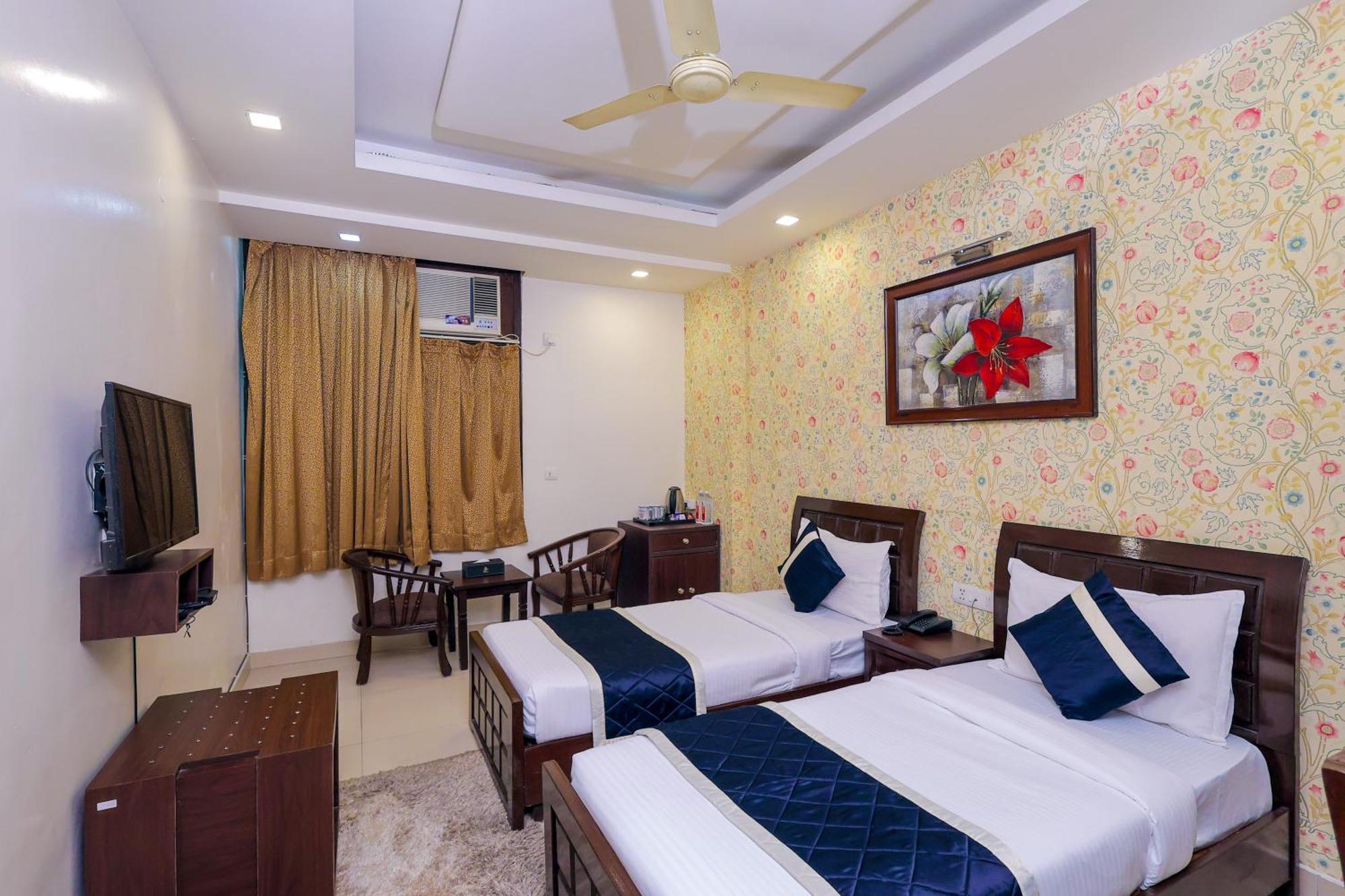 Nikko Blue - Boutique Hotel Gurgaon Esterno foto